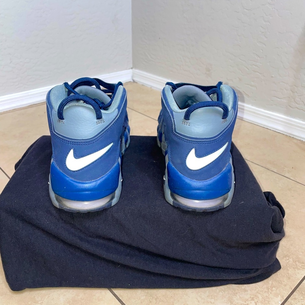 Nike air more uptempo
